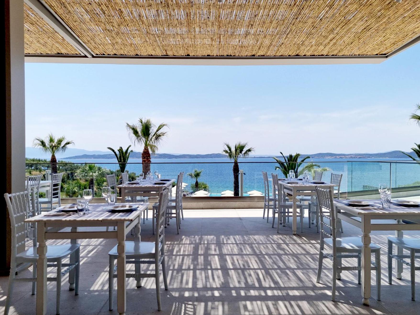 Akrathos Beach Hotel 오라누폴리 외부 사진