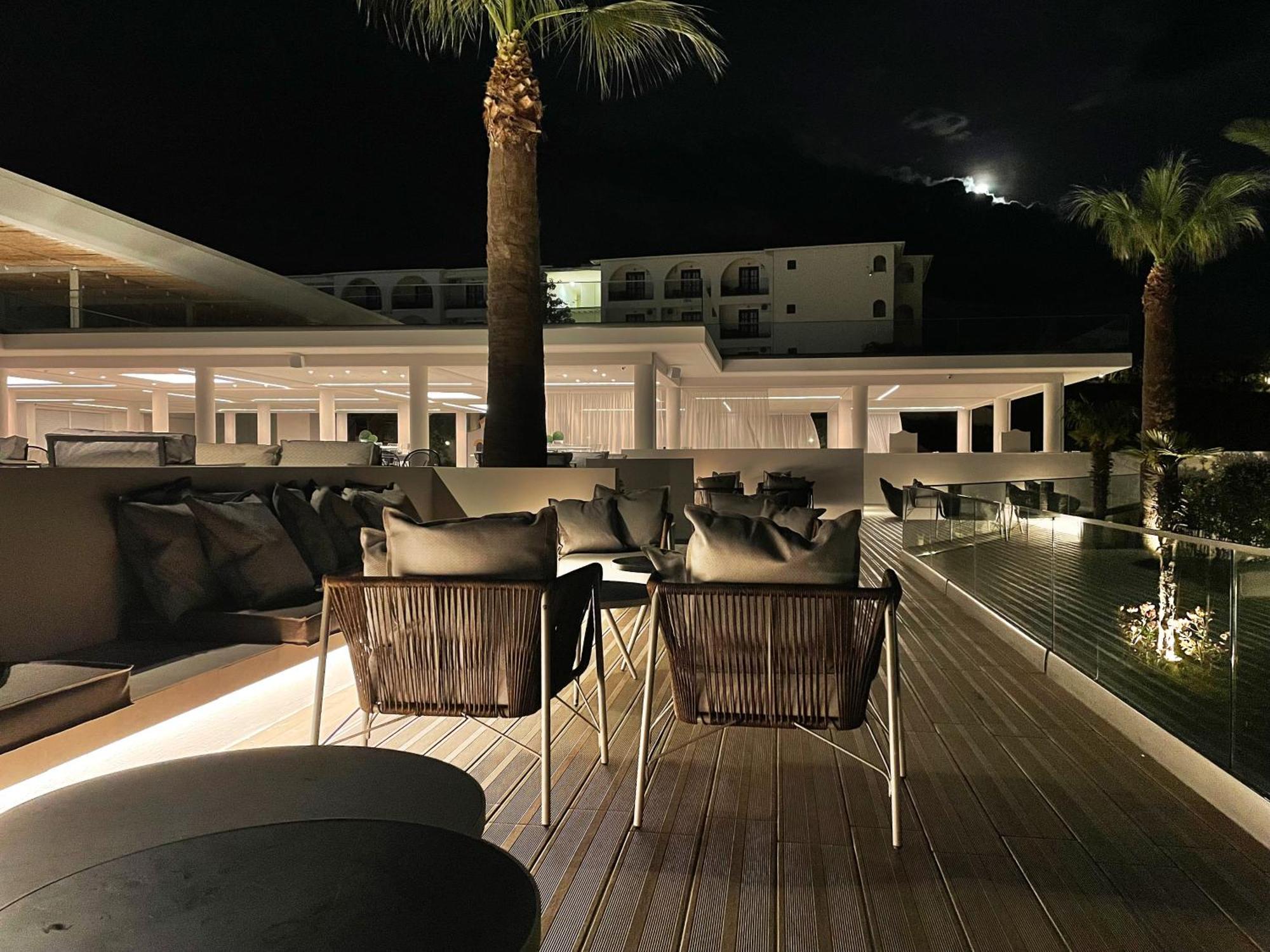 Akrathos Beach Hotel 오라누폴리 외부 사진