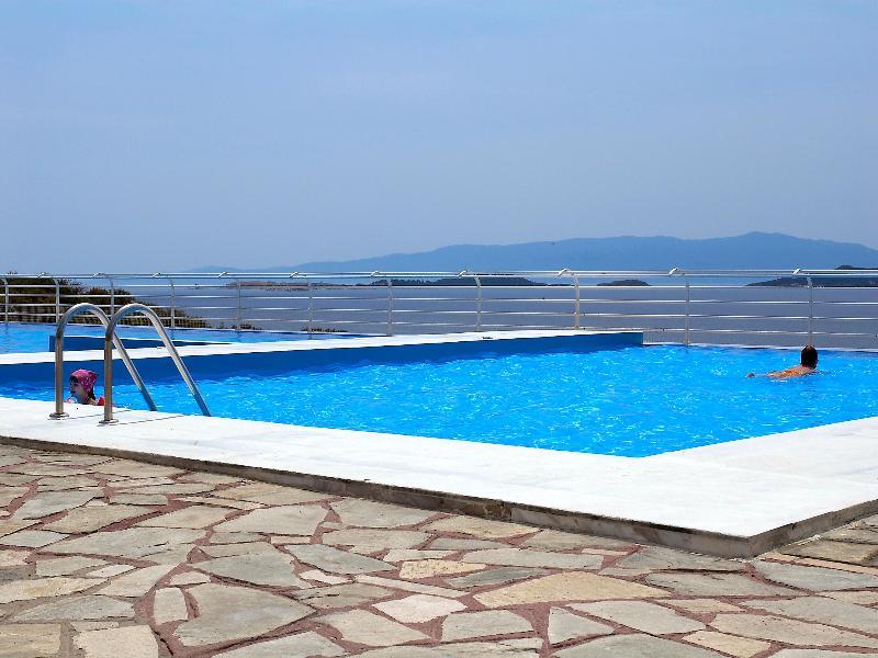 Akrathos Beach Hotel 오라누폴리 외부 사진