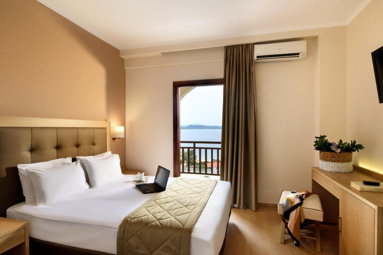 Akrathos Beach Hotel 오라누폴리 외부 사진