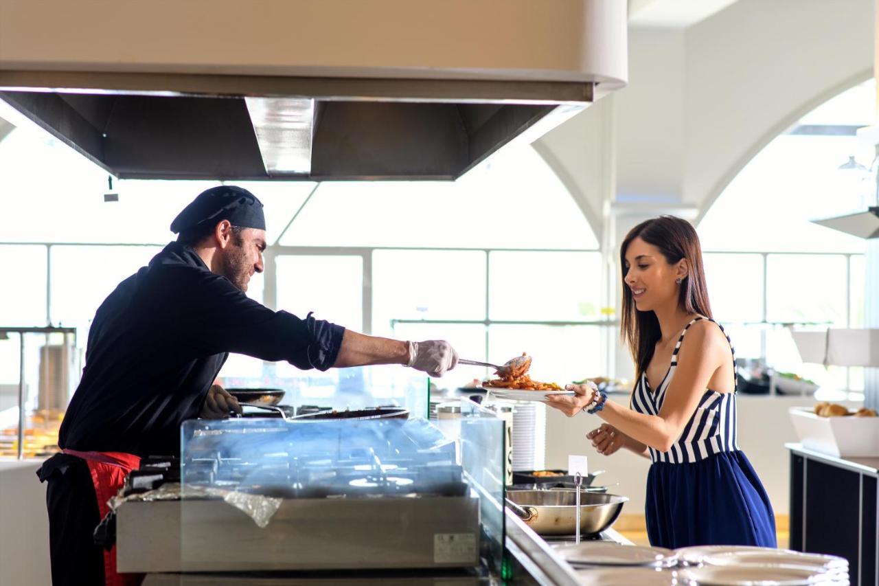 Akrathos Beach Hotel 오라누폴리 외부 사진